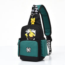 Lade das Bild in den Galerie-Viewer, Pokemon Schultertasche, Slingbag Unisex, verschiedene Farben kaufen
