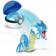 Lade das Bild in den Galerie-Viewer, Pokemon Pokeball Set mit Figur (Pikachu, Glurak, Bisaflor, Turtok, Garados) kaufen
