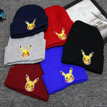 Lade das Bild in den Galerie-Viewer, Pikachu Pokemon Unisex Beanie Mütze verschiedene Motive kaufen
