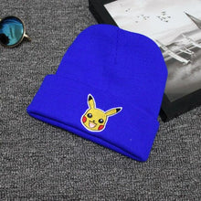 Lade das Bild in den Galerie-Viewer, Pikachu Pokemon Unisex Beanie Mütze verschiedene Motive kaufen
