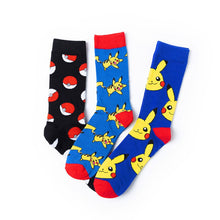 Load image into Gallery viewer, Pokemon Pikachu Socken in verschiedenen Looks kaufen
