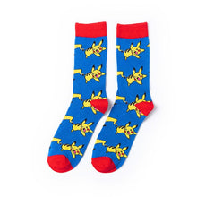 Load image into Gallery viewer, Pokemon Pikachu Socken in verschiedenen Looks kaufen
