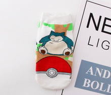 Load image into Gallery viewer, Pokemon One Size Socken (verschiedene Motive) kaufen
