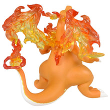 Load image into Gallery viewer, Gigamax Glurak Charizard Pokemon Moncolle Figur kaufen
