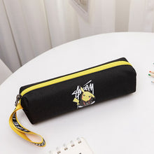 Load image into Gallery viewer, Pokemon Pikachu Canvas Federmappe / Federtasche kaufen
