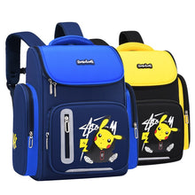 Lade das Bild in den Galerie-Viewer, Schul Rucksack mit Pikachu Pokemon Motiv kaufen
