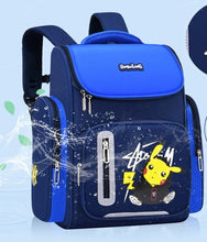 Lade das Bild in den Galerie-Viewer, Schul Rucksack mit Pikachu Pokemon Motiv kaufen
