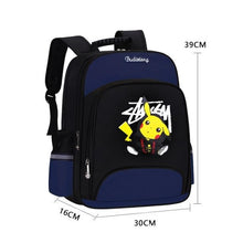 Lade das Bild in den Galerie-Viewer, Schul Rucksack mit Pikachu Pokemon Motiv kaufen
