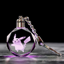 Lade das Bild in den Galerie-Viewer, Pokemon Kristall Keychain Schlüsselanhänger verschiedene Motive kaufen
