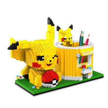 Lade das Bild in den Galerie-Viewer, Pokemon Pikachu Baustein Set als Stiftehalter kaufen
