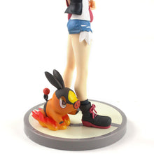 Lade das Bild in den Galerie-Viewer, Tsutarja Touko mit Floink Pokabu Figur - ca. 18cm kaufen
