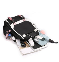 Lade das Bild in den Galerie-Viewer, Pokémon Rucksack mit Laptopfach für Schule, Uni etc. kaufen
