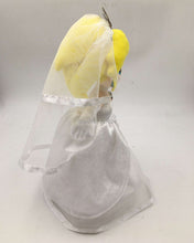 Load image into Gallery viewer, Mario und Peaches als Brautpaar Mario Odyssey Kuscheltiere kaufen
