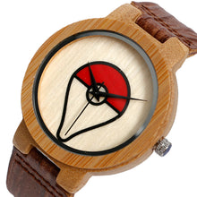 Load image into Gallery viewer, Pokeball Pokemon Bambus Holz Armbanduhr kaufen
