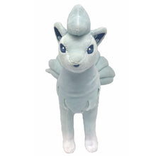 Lade das Bild in den Galerie-Viewer, Alola Vulnona Ninetales Pokemon Plüsch Figur (ca. 25cm) kaufen
